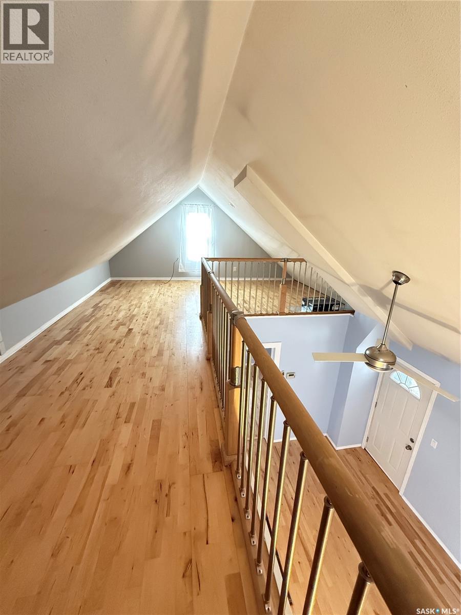 108 4th Avenue Se, Weyburn, Saskatchewan  S4H 1X6 - Photo 20 - SK003399