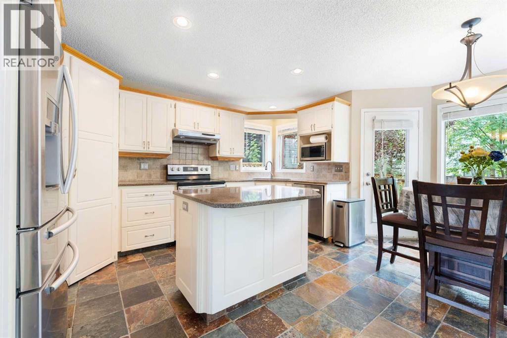 9 Valley Meadow Close Nw, Calgary, Alberta  T3B 5M1 - Photo 26 - A2250641