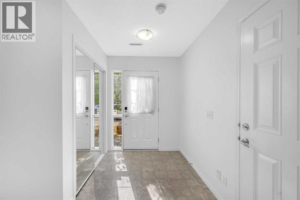 Property at 304 Windstone Gardens SW image 4