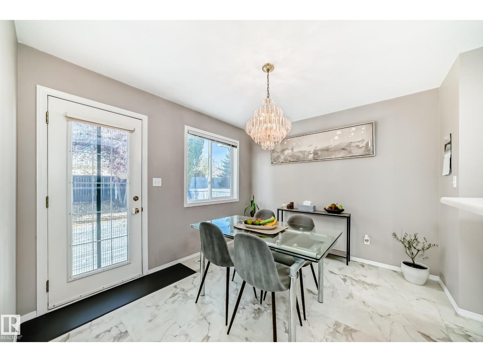 712 Balfour Cl Nw, Edmonton, Alberta  T5T 6H7 - Photo 10 - E4463364