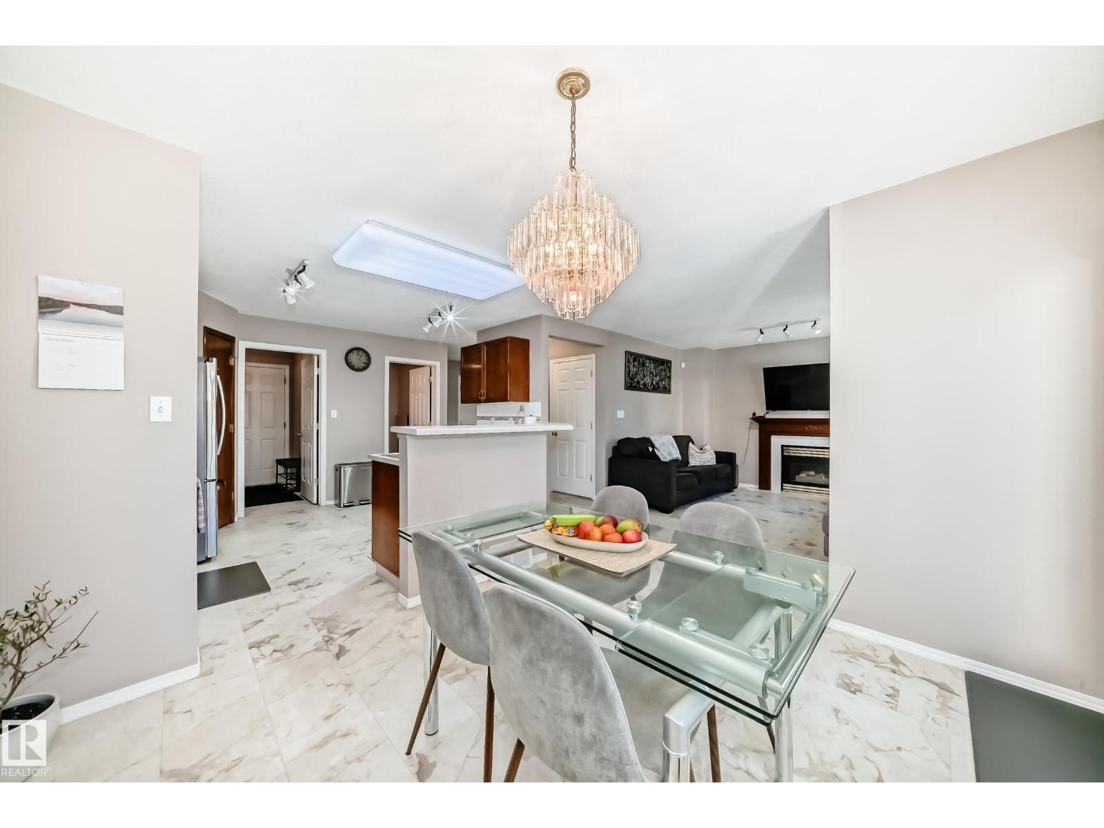 712 Balfour Cl Nw, Edmonton, Alberta  T5T 6H7 - Photo 11 - E4463364
