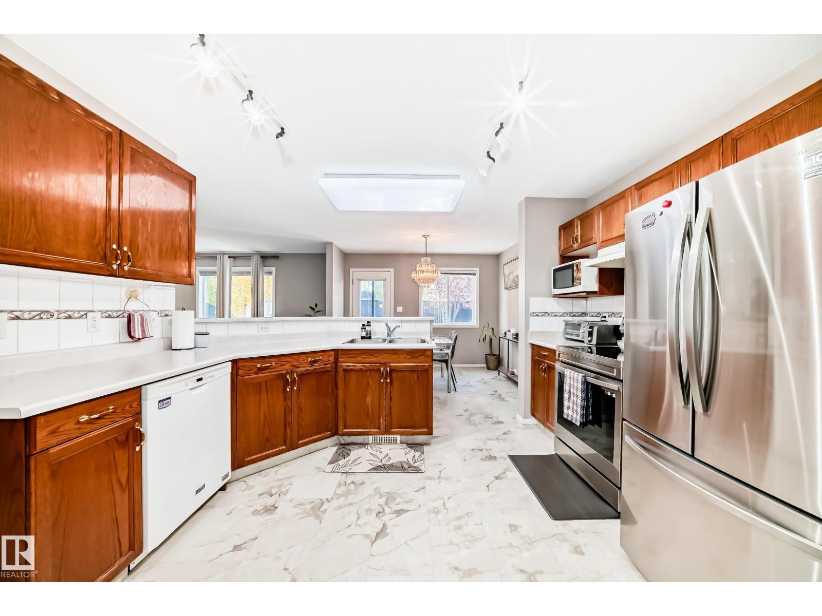 712 Balfour Cl Nw, Edmonton, Alberta  T5T 6H7 - Photo 14 - E4463364