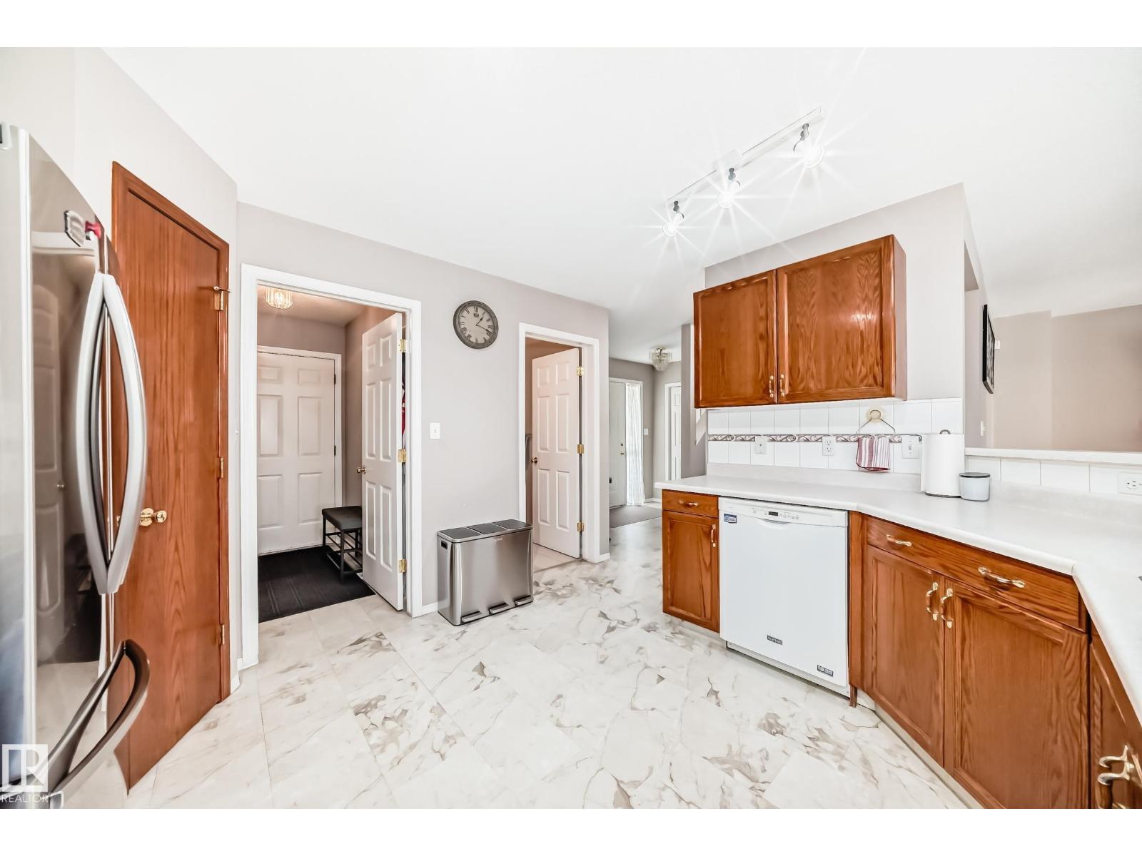 712 Balfour Cl Nw, Edmonton, Alberta  T5T 6H7 - Photo 16 - E4463364