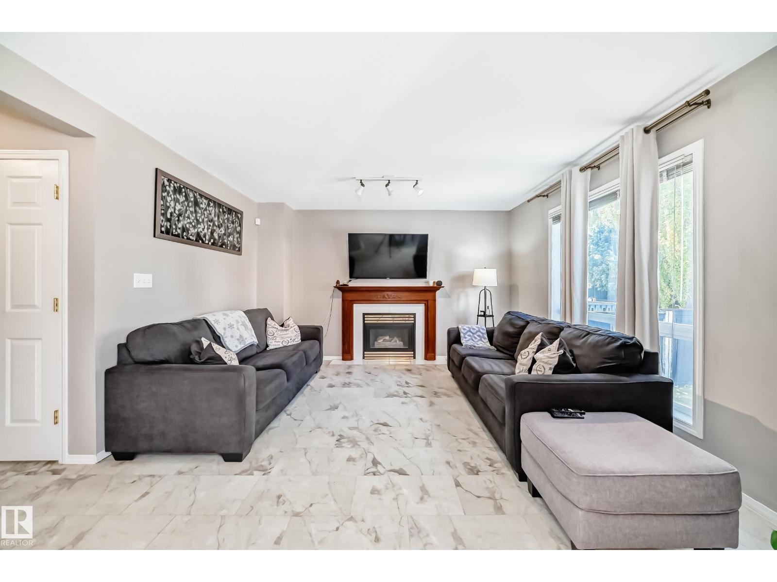 712 Balfour Cl Nw, Edmonton, Alberta  T5T 6H7 - Photo 5 - E4463364
