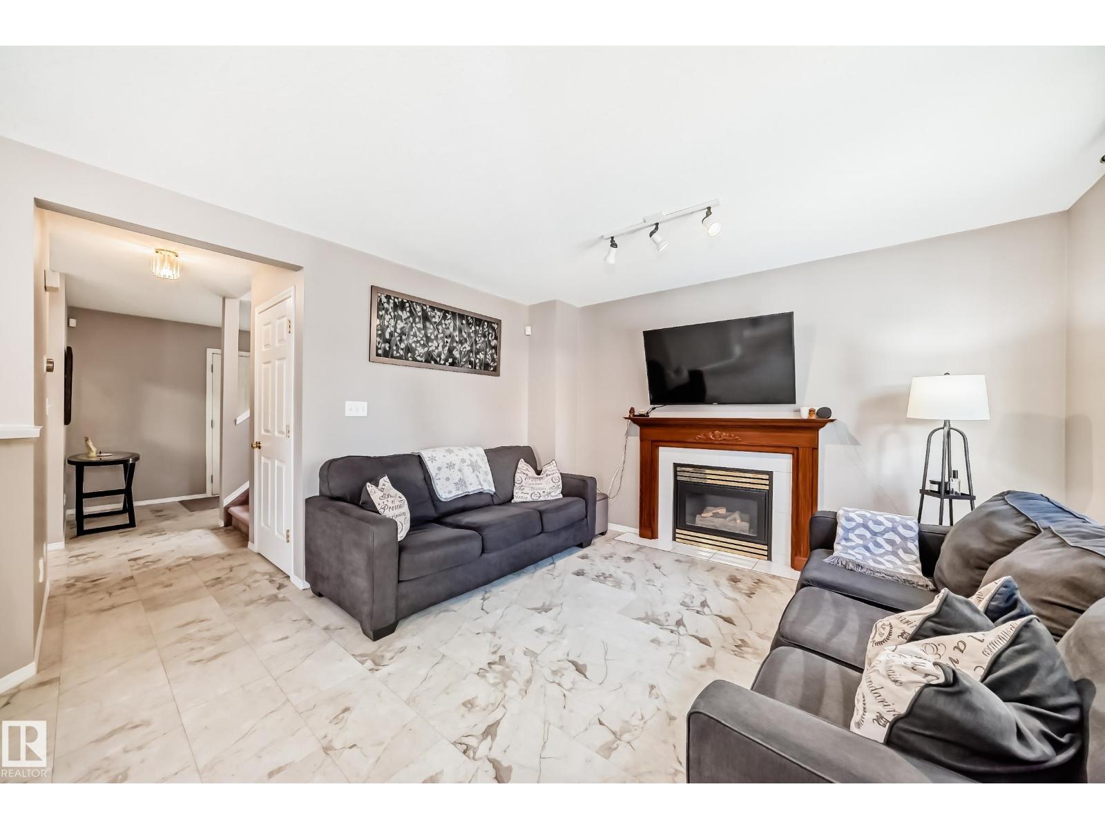 712 Balfour Cl Nw, Edmonton, Alberta  T5T 6H7 - Photo 6 - E4463364