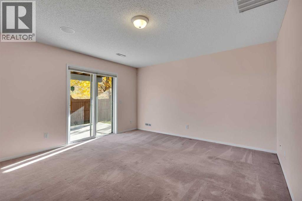 140 Valley Ridge Heights Nw, Calgary, Alberta  T3B 5T3 - Photo 12 - A2264068