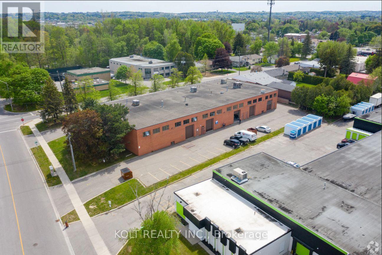 1-2 - 16 Mary Street, Aurora, Ontario  L4G 1G2 - Photo 4 - N12480420