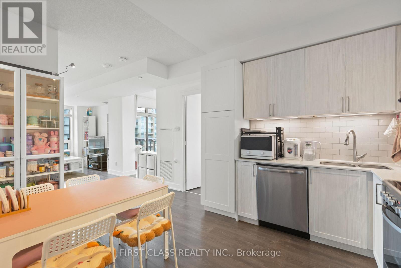 615w - 268 Buchanan Drive, Markham, Ontario  L3R 8G9 - Photo 3 - N12480440