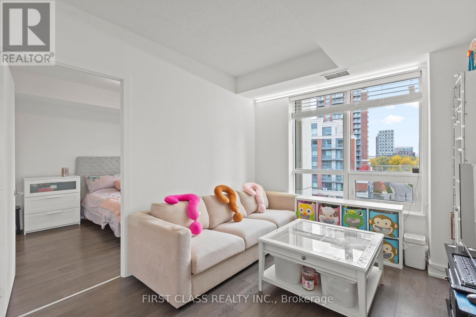 615w - 268 Buchanan Drive, Markham, Ontario  L3R 8G9 - Photo 7 - N12480440