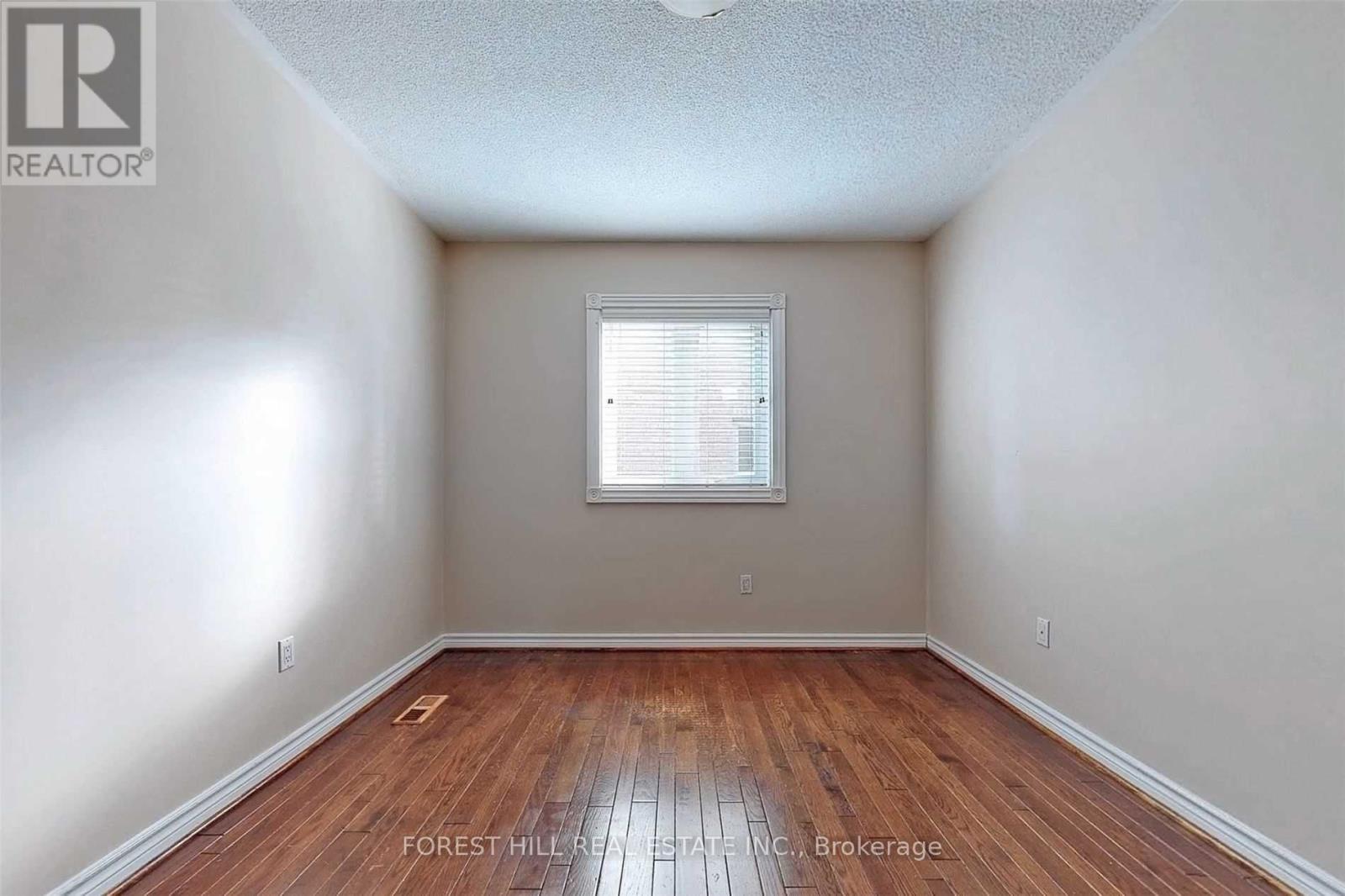 24 Green Ash Crescent, Richmond Hill, Ontario  L4B 3S1 - Photo 10 - N12480476