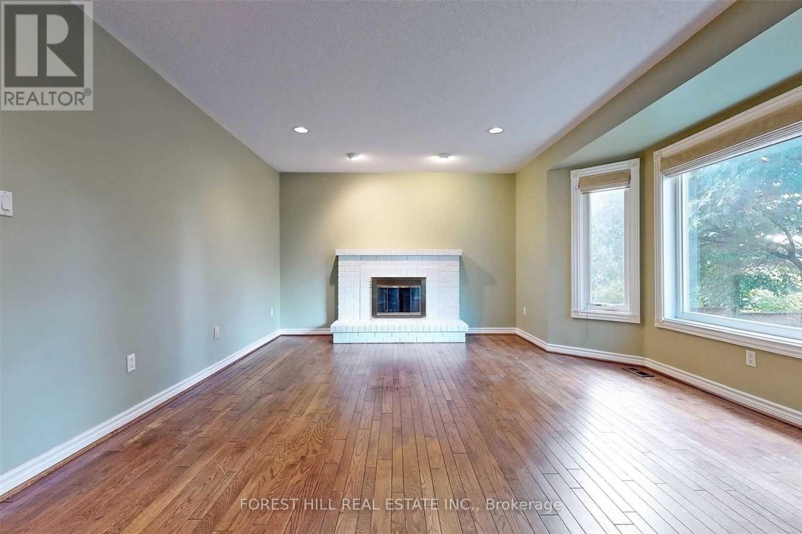 24 Green Ash Crescent, Richmond Hill, Ontario  L4B 3S1 - Photo 8 - N12480476