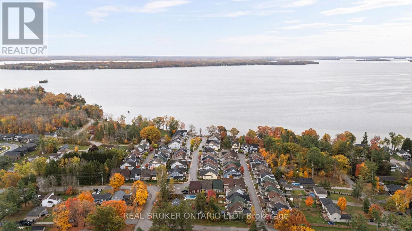 3315 Beach Club Boulevard, Severn (West Shore), Ontario  L3V 0E1 - Photo 3 - S12480460