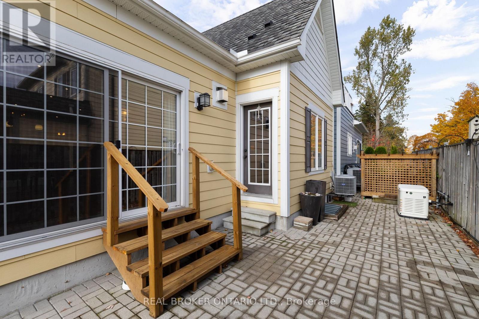 3315 Beach Club Boulevard, Severn (West Shore), Ontario  L3V 0E1 - Photo 31 - S12480460