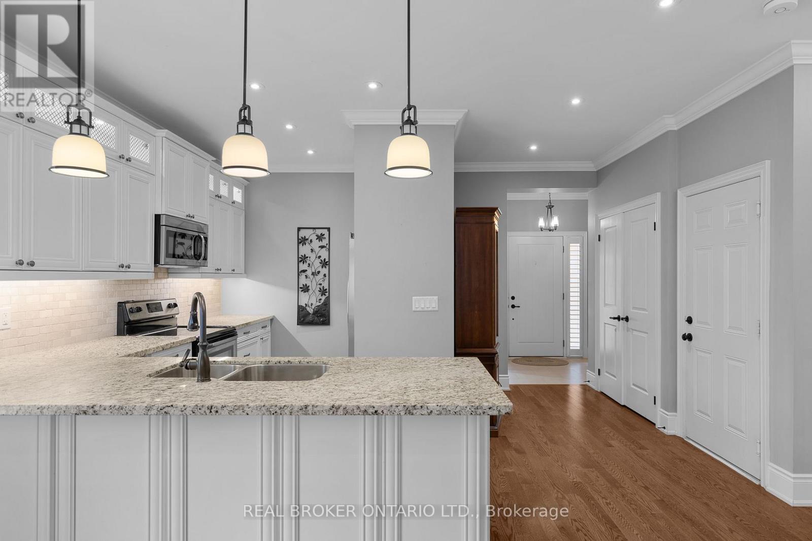 3315 Beach Club Boulevard, Severn (West Shore), Ontario  L3V 0E1 - Photo 4 - S12480460