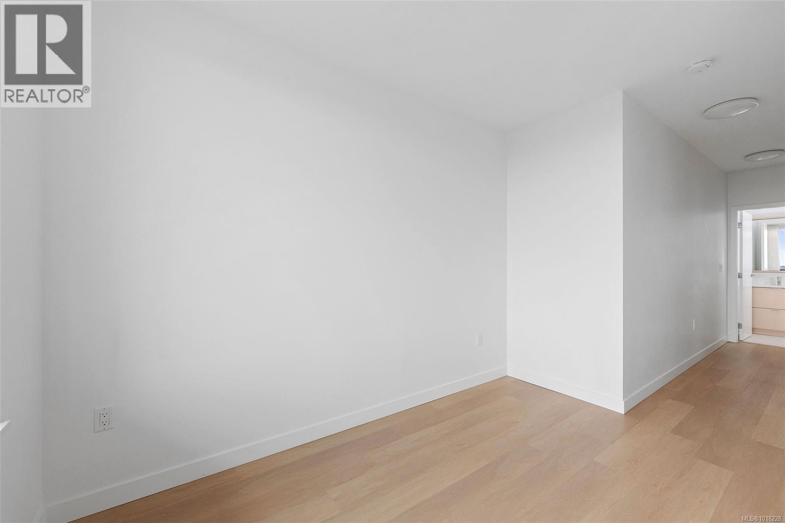 809 1100 Yates St, Victoria, British Columbia  V8V 0H5 - Photo 13 - 1018228
