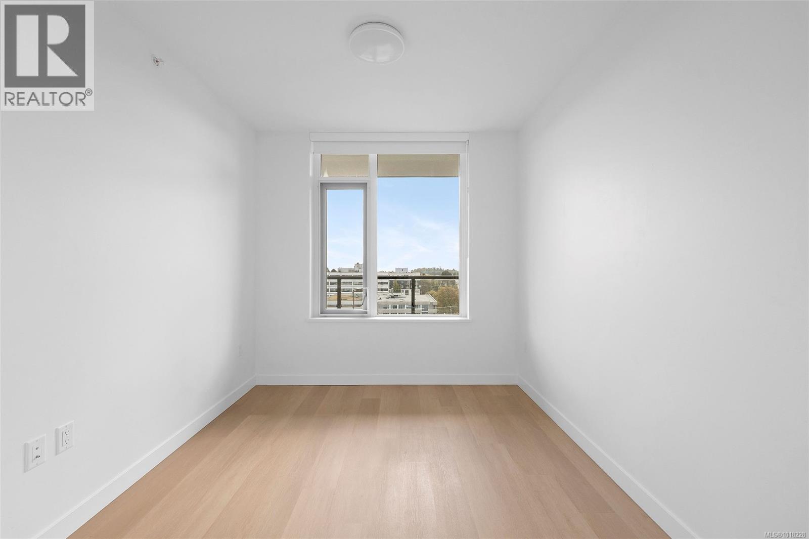 809 1100 Yates St, Victoria, British Columbia  V8V 0H5 - Photo 14 - 1018228
