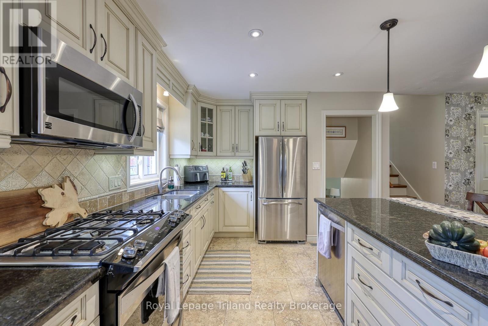 386 Sales Drive, Woodstock, Ontario  N4S 8K3 - Photo 13 - X12480521