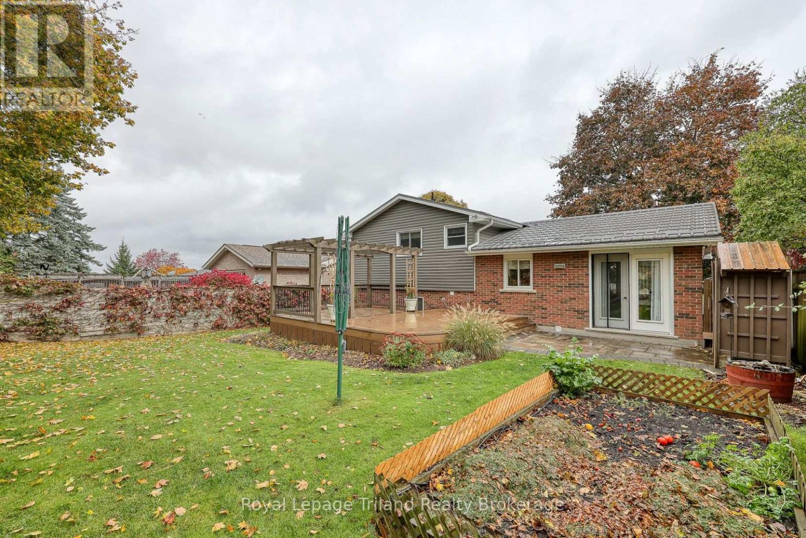 386 Sales Drive, Woodstock, Ontario  N4S 8K3 - Photo 35 - X12480521