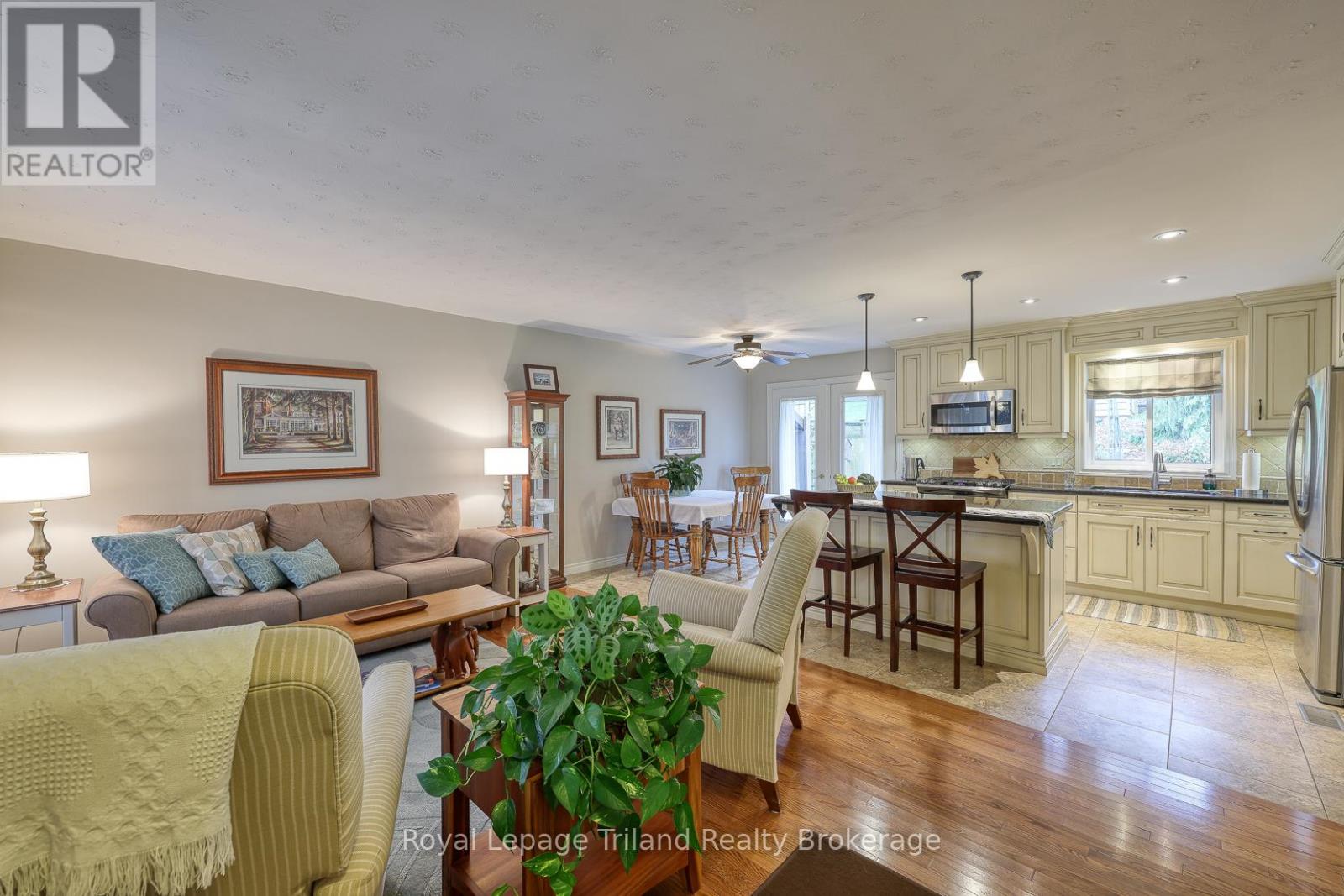 386 Sales Drive, Woodstock, Ontario  N4S 8K3 - Photo 6 - X12480521