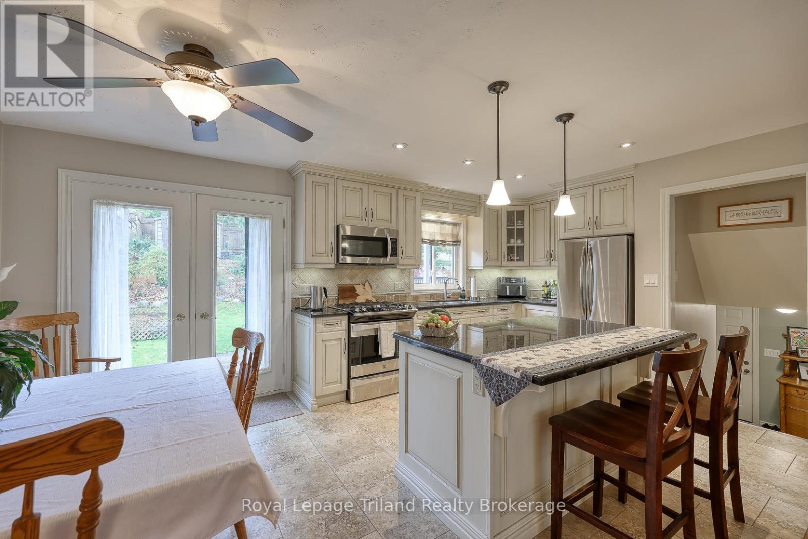386 Sales Drive, Woodstock, Ontario  N4S 8K3 - Photo 9 - X12480521