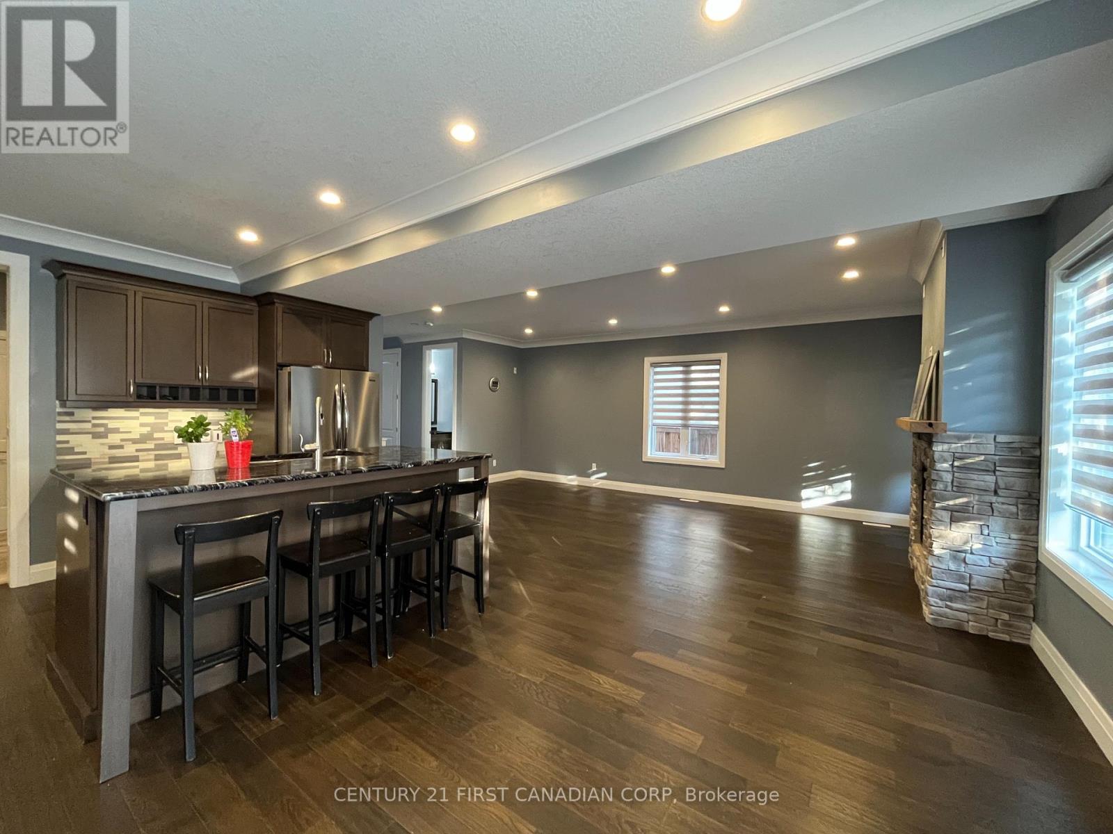33 - 41 Earlscourt Terrace, Middlesex Centre, Ontario  N0L 1R0 - Photo 10 - X12394458
