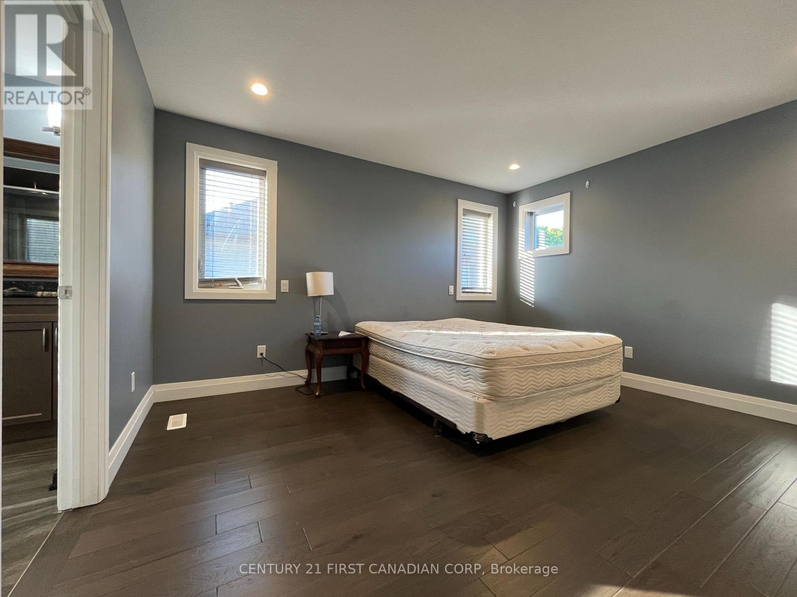 33 - 41 Earlscourt Terrace, Middlesex Centre, Ontario  N0L 1R0 - Photo 20 - X12394458