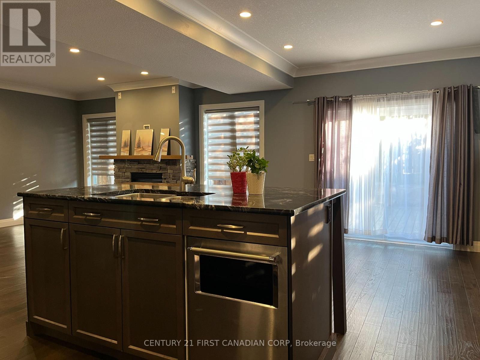 33 - 41 Earlscourt Terrace, Middlesex Centre, Ontario  N0L 1R0 - Photo 12 - X12394458