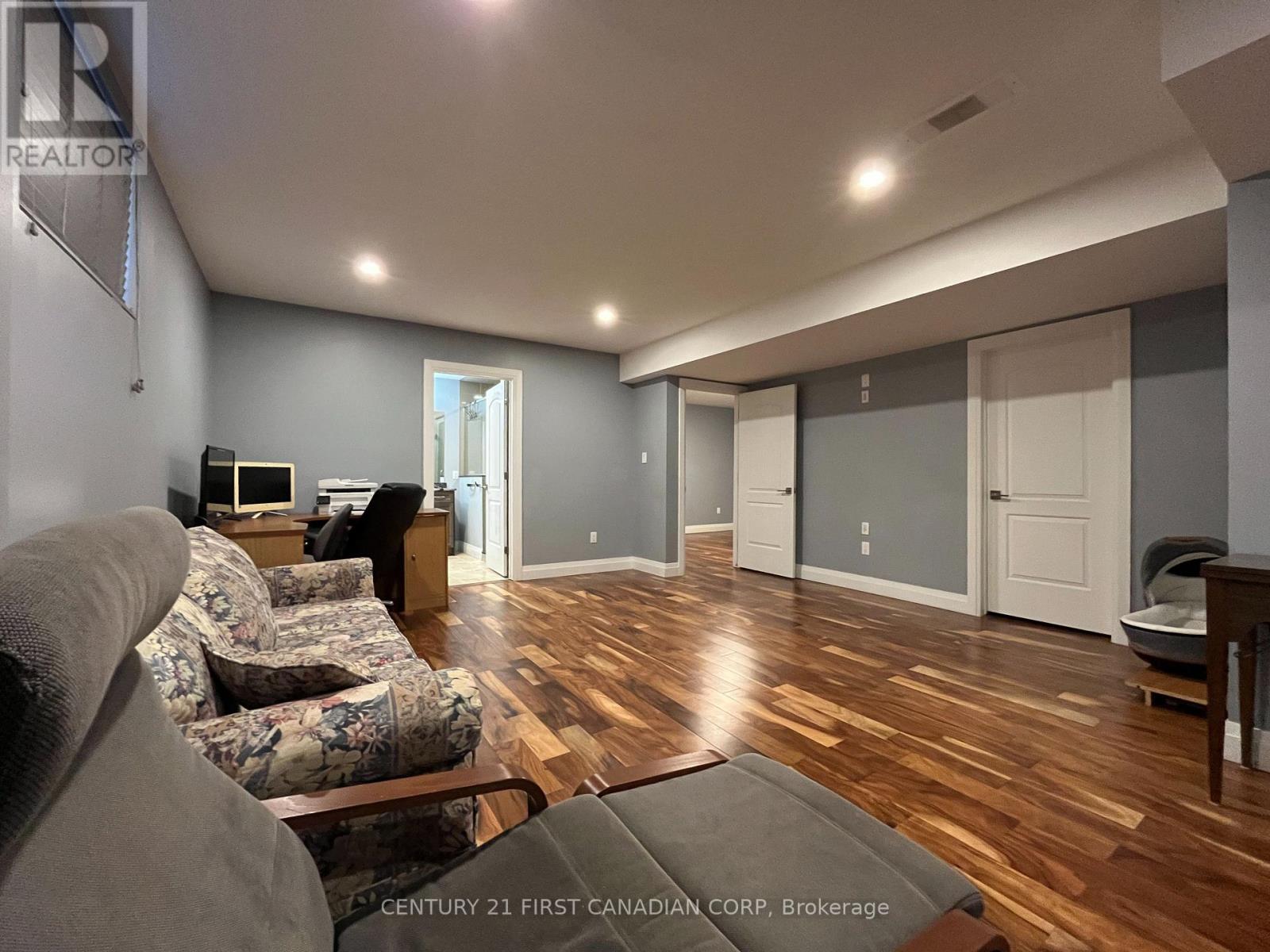 33 - 41 Earlscourt Terrace, Middlesex Centre, Ontario  N0L 1R0 - Photo 31 - X12394458
