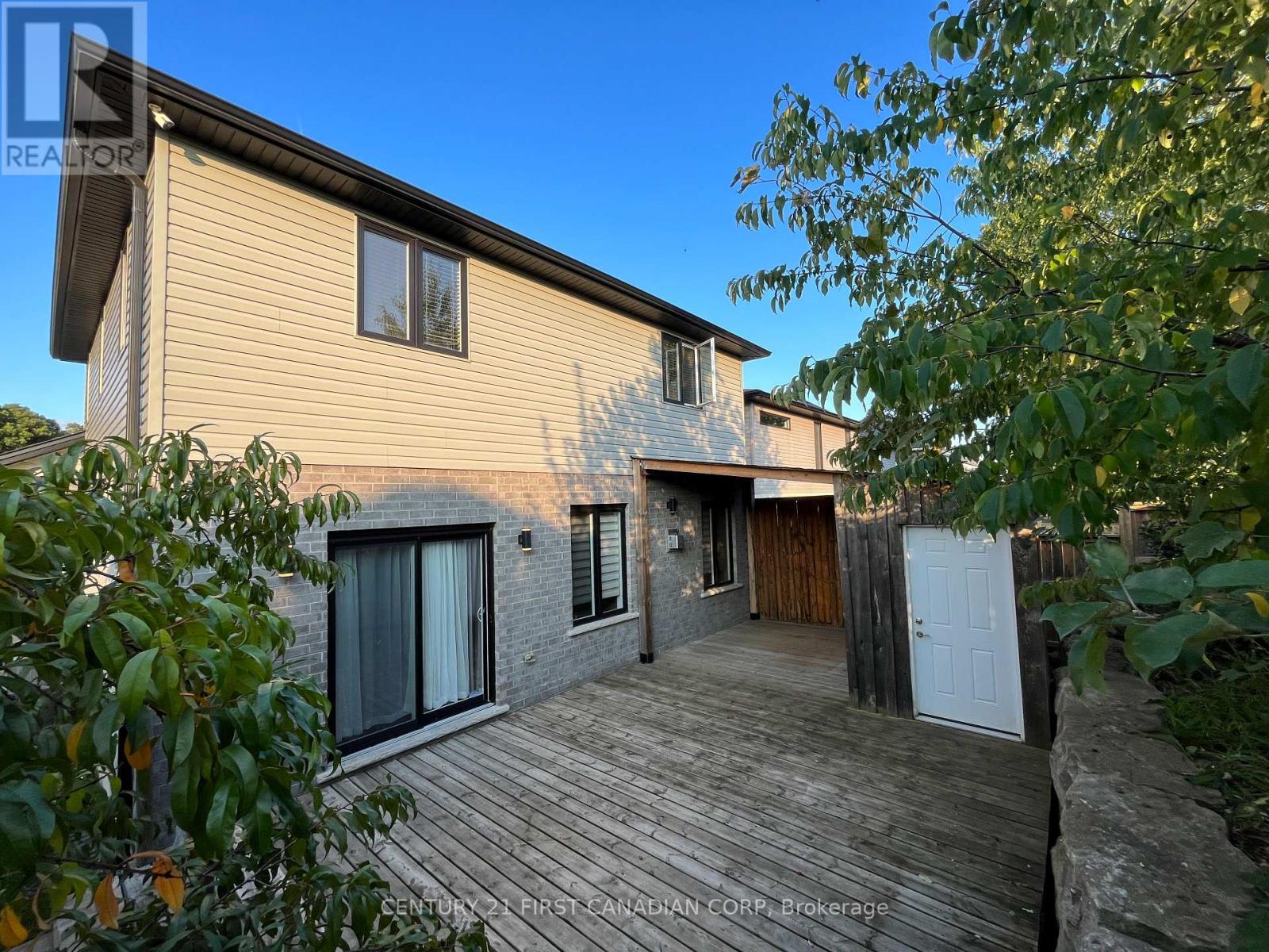 33 - 41 Earlscourt Terrace, Middlesex Centre, Ontario  N0L 1R0 - Photo 35 - X12394458