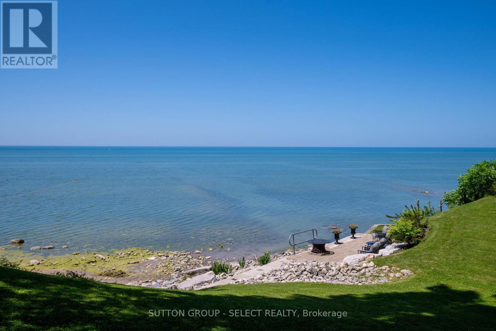 5284 Cliff Road, Lambton Shores, Ontario  N0N 1J7 - Photo 39 - X12480601