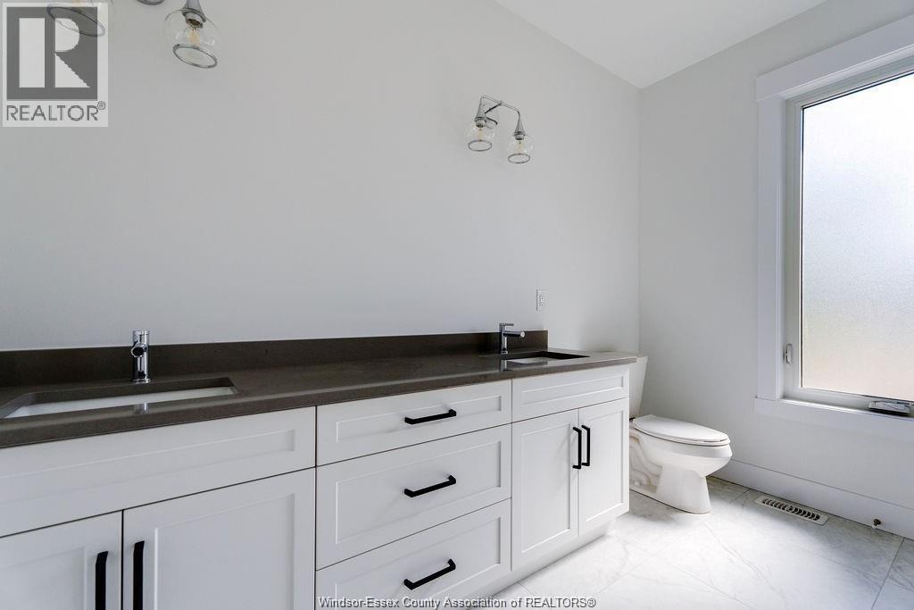 418 County Rd 34, Kingsville, Ontario  N8H 3V6 - Photo 13 - 25027098