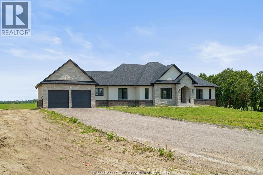 418 County Rd 34, Kingsville, Ontario  N8H 3V6 - Photo 2 - 25027098