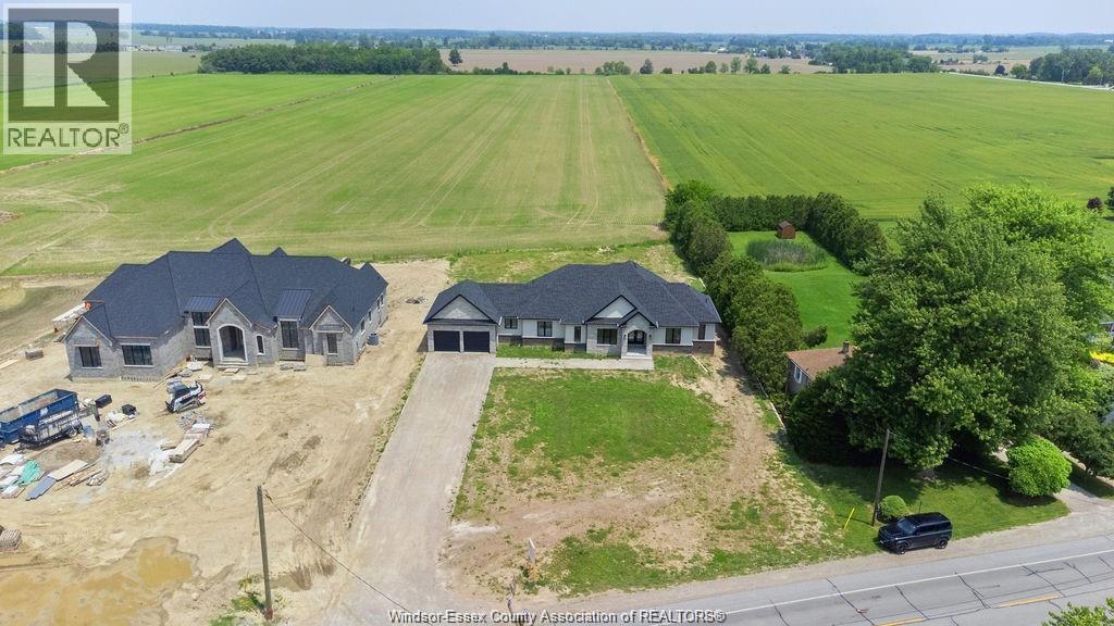418 County Rd 34, Kingsville, Ontario  N8H 3V6 - Photo 36 - 25027098