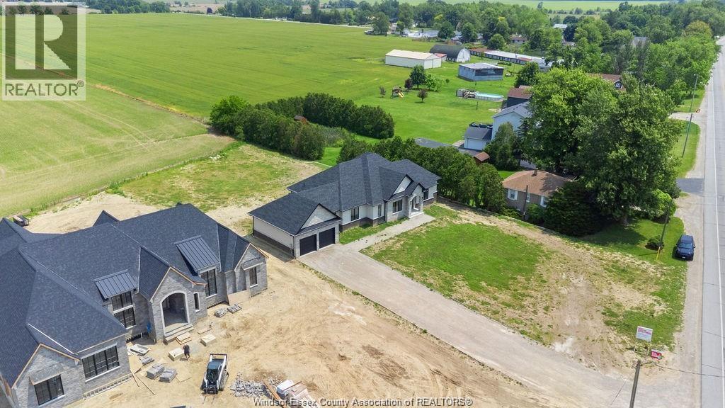 418 County Rd 34, Kingsville, Ontario  N8H 3V6 - Photo 37 - 25027098