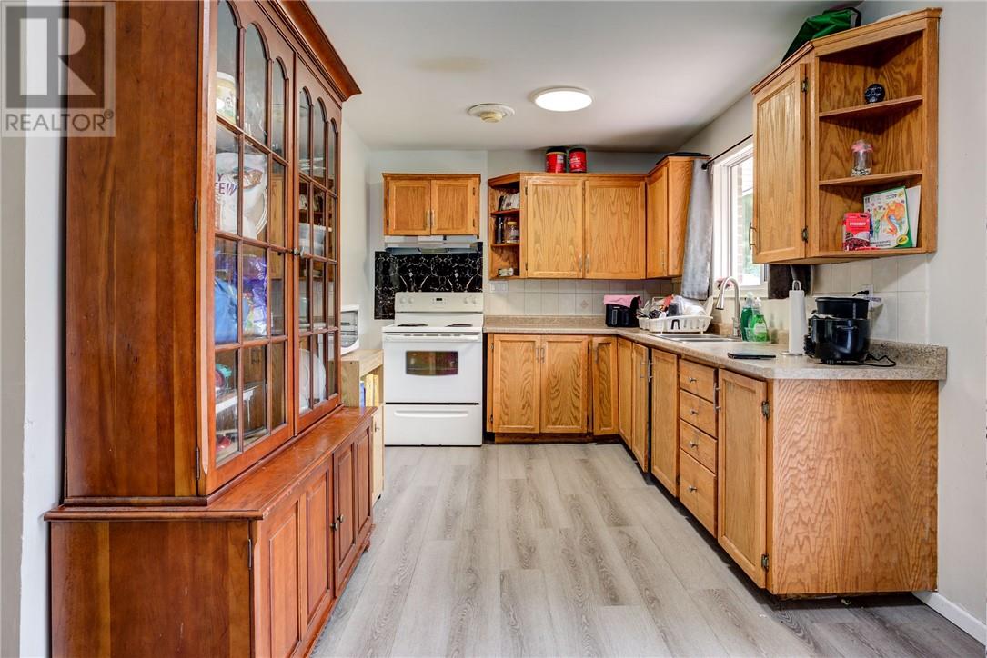 1356 Barry Downe Road, Sudbury, Ontario P3A 3V7 - Photo 9 - 2123875