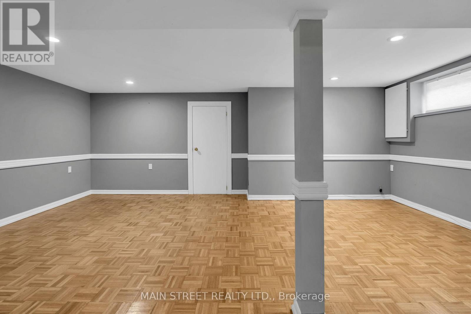 47 Graystone Gardens, Toronto, Ontario  M8Z 3C2 - Photo 22 - W12480427