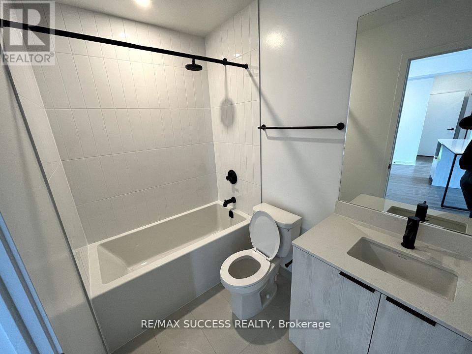 2308 - 2495 Eglinton Avenue W, Mississauga, Ontario  L5M 2V8 - Photo 11 - W12480459