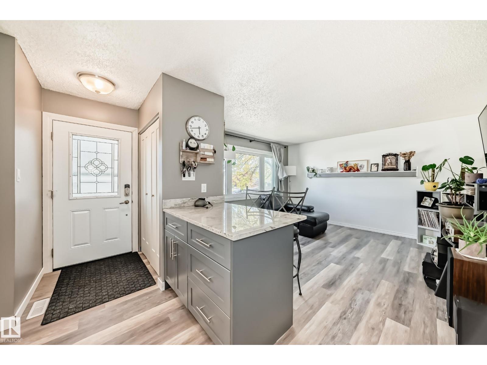 14508 21 St Nw, Edmonton, Alberta  T5Y 1T8 - Photo 3 - E4462144