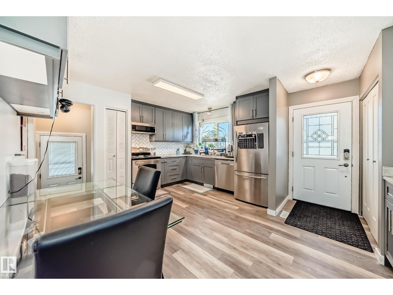 14508 21 St Nw, Edmonton, Alberta  T5Y 1T8 - Photo 4 - E4462144