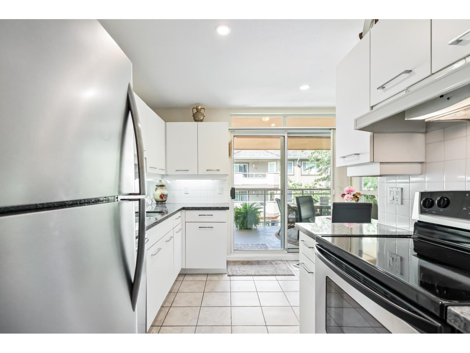 304 15155 22 Avenue, Surrey, British Columbia  V4A 9T4 - Photo 7 - R3039475