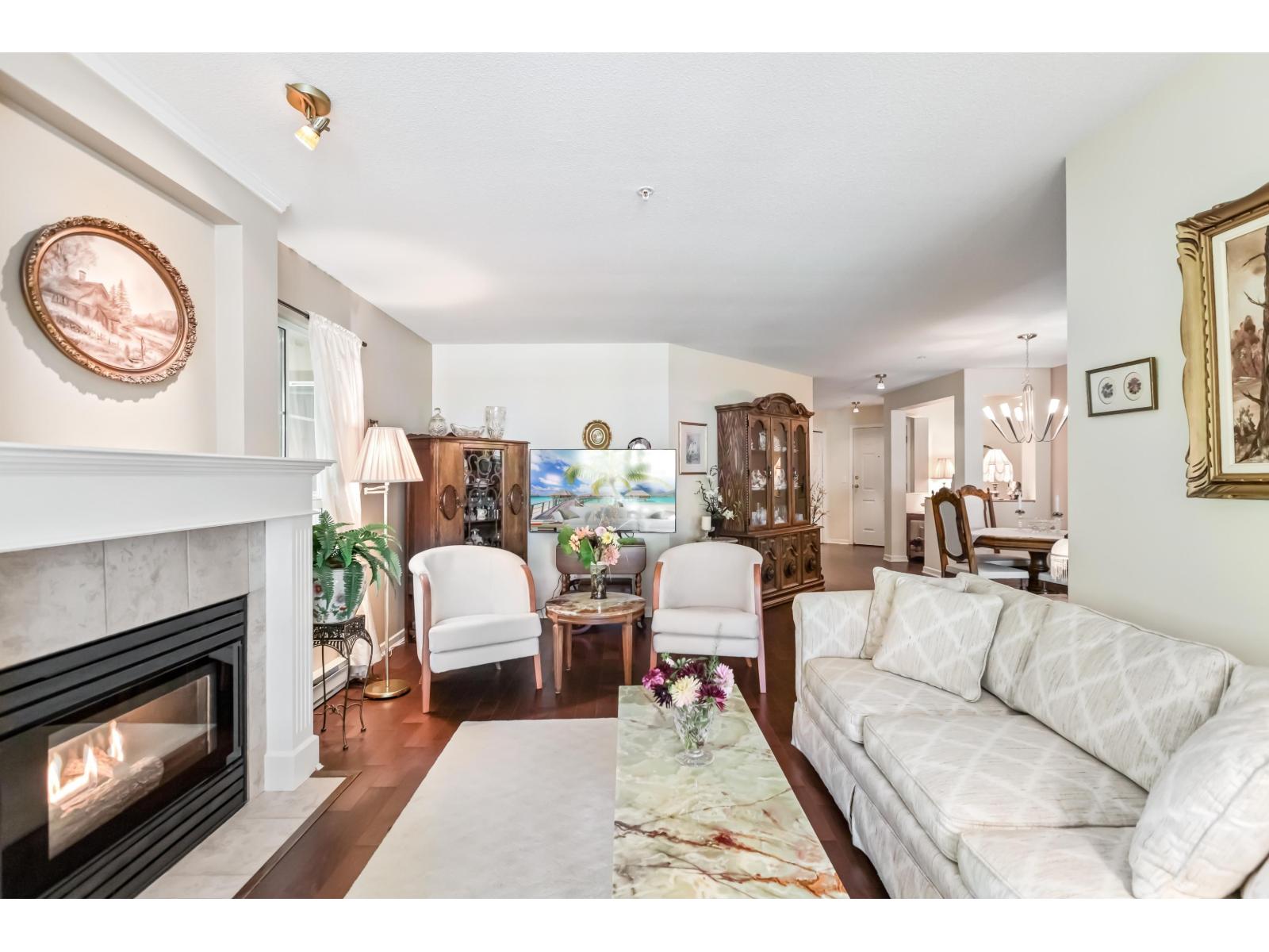 304 15155 22 Avenue, Surrey, British Columbia  V4A 9T4 - Photo 3 - R3039475