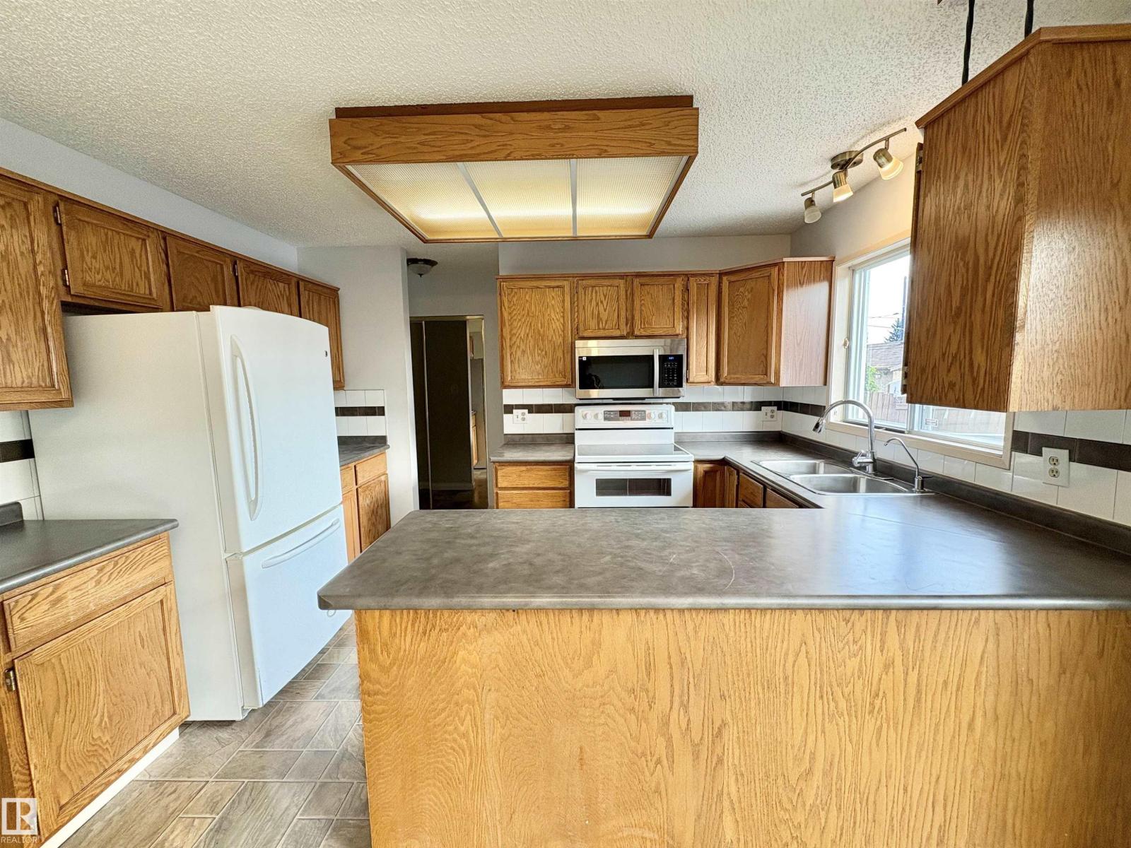 12231 44 St Nw Nw, Edmonton, Alberta  T5W 4Z5 - Photo 10 - E4458321