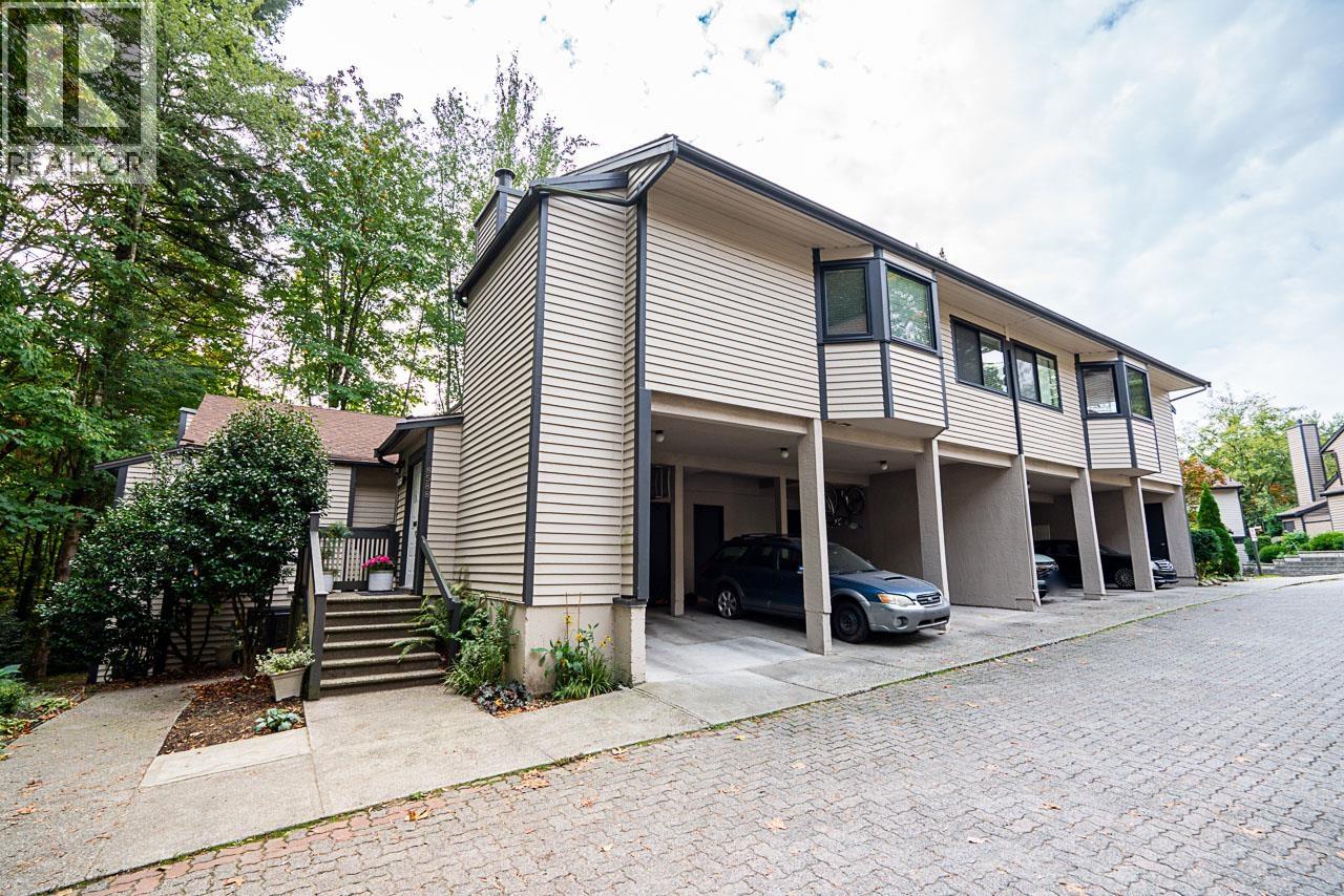 8588 Wilderness Court, Burnaby, British Columbia  V5A 4B2 - Photo 2 - R3060513