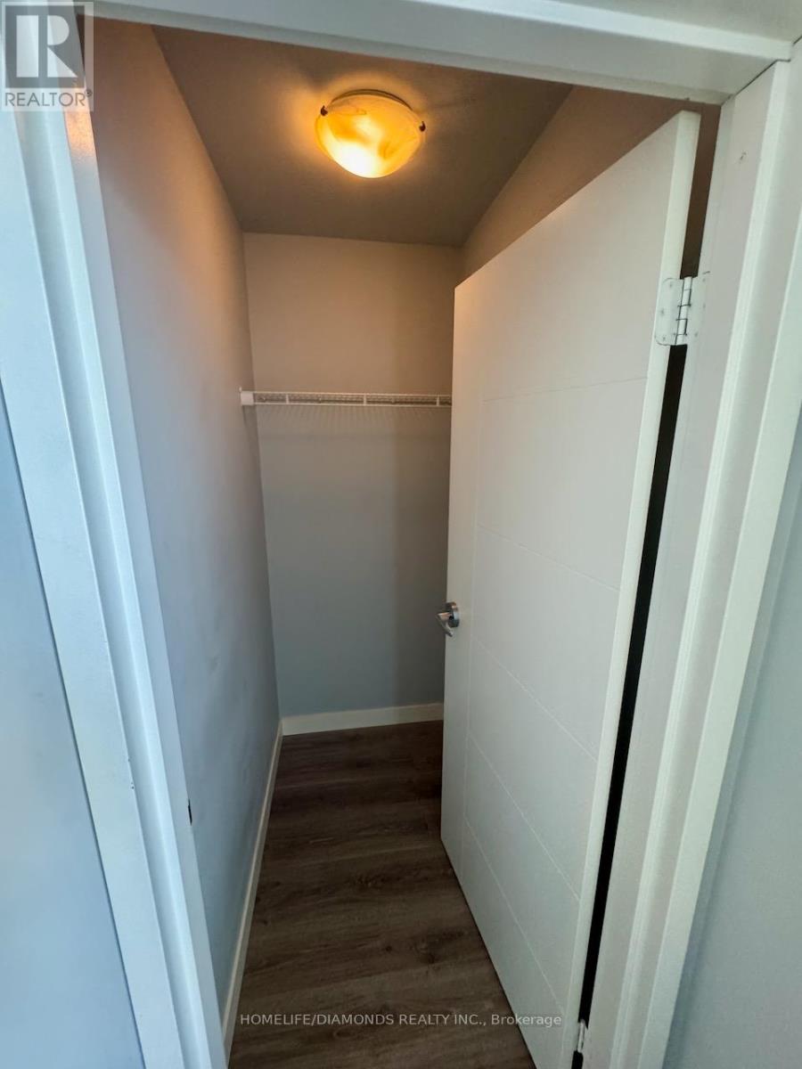 1705 - 318 Spruce Street, Waterloo, Ontario  N2L 3M7 - Photo 18 - X12480422