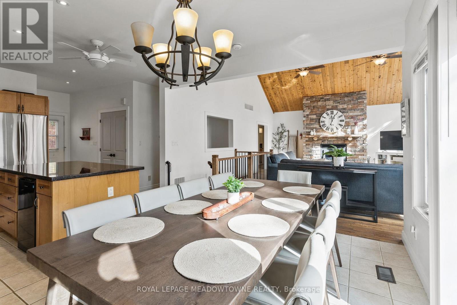 1658 Hospitality Road, Minden Hills (Snowdon), Ontario  K0M 2K0 - Photo 10 - X12480442