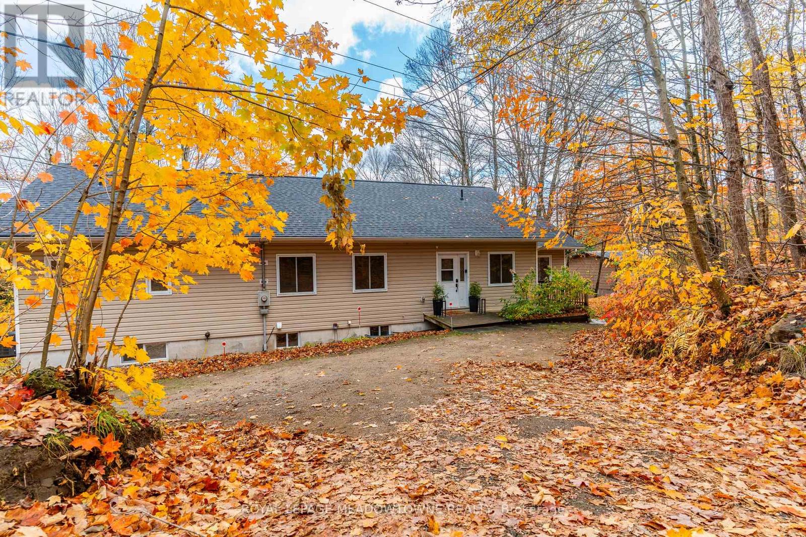 1658 Hospitality Road, Minden Hills (Snowdon), Ontario  K0M 2K0 - Photo 3 - X12480442