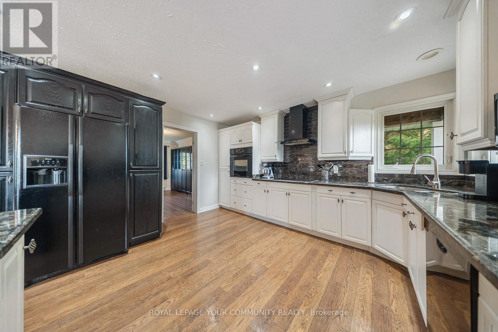 286194 County Road, Mono, Ontario  L9W 6P6 - Photo 20 - X12480483