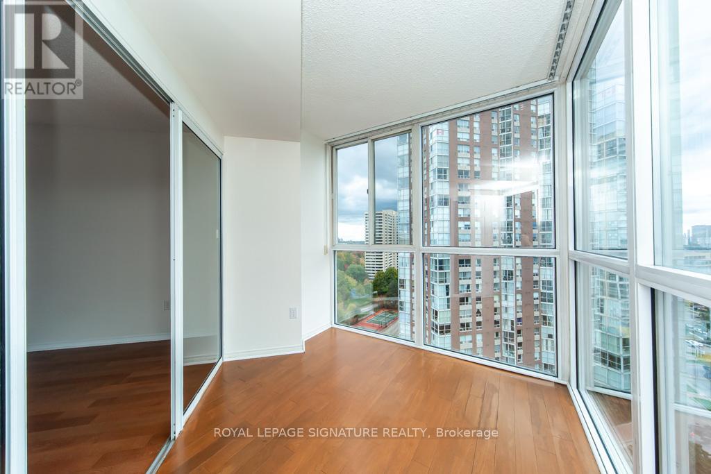 1506 - 7 Concorde Place, Toronto, Ontario  M3C 3N4 - Photo 10 - C12480505