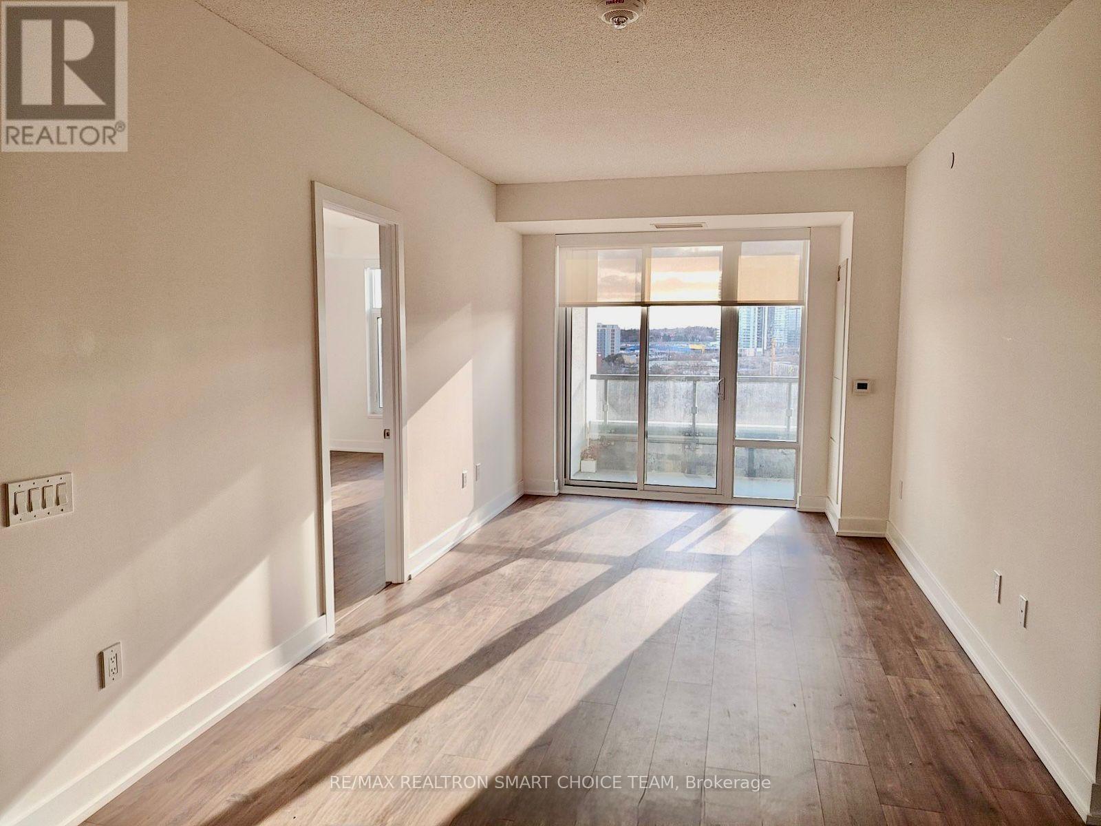 1033 - 25 Adra Grado Way, Toronto, Ontario  M2J 0H6 - Photo 8 - C12480508