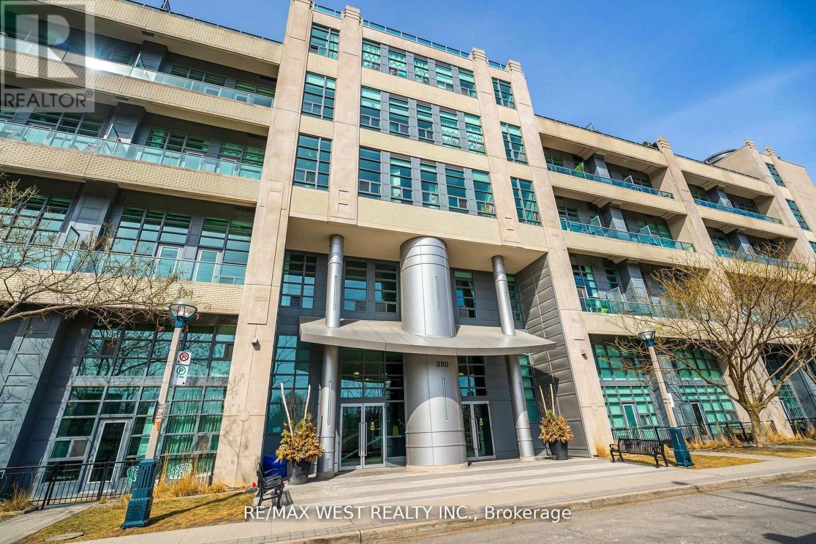 333 - 380 MACPHERSON AVENUE, Toronto, Ontario